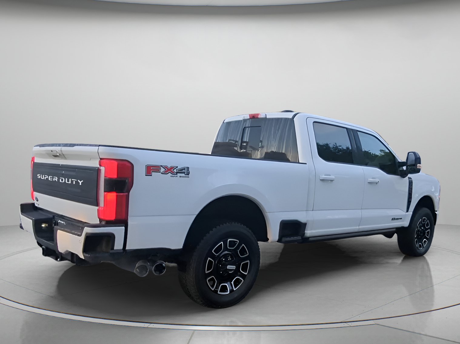 Certified 2025 Ford F250 Platinum w/ FX4 Off-Road Package AWD/4WD image 28