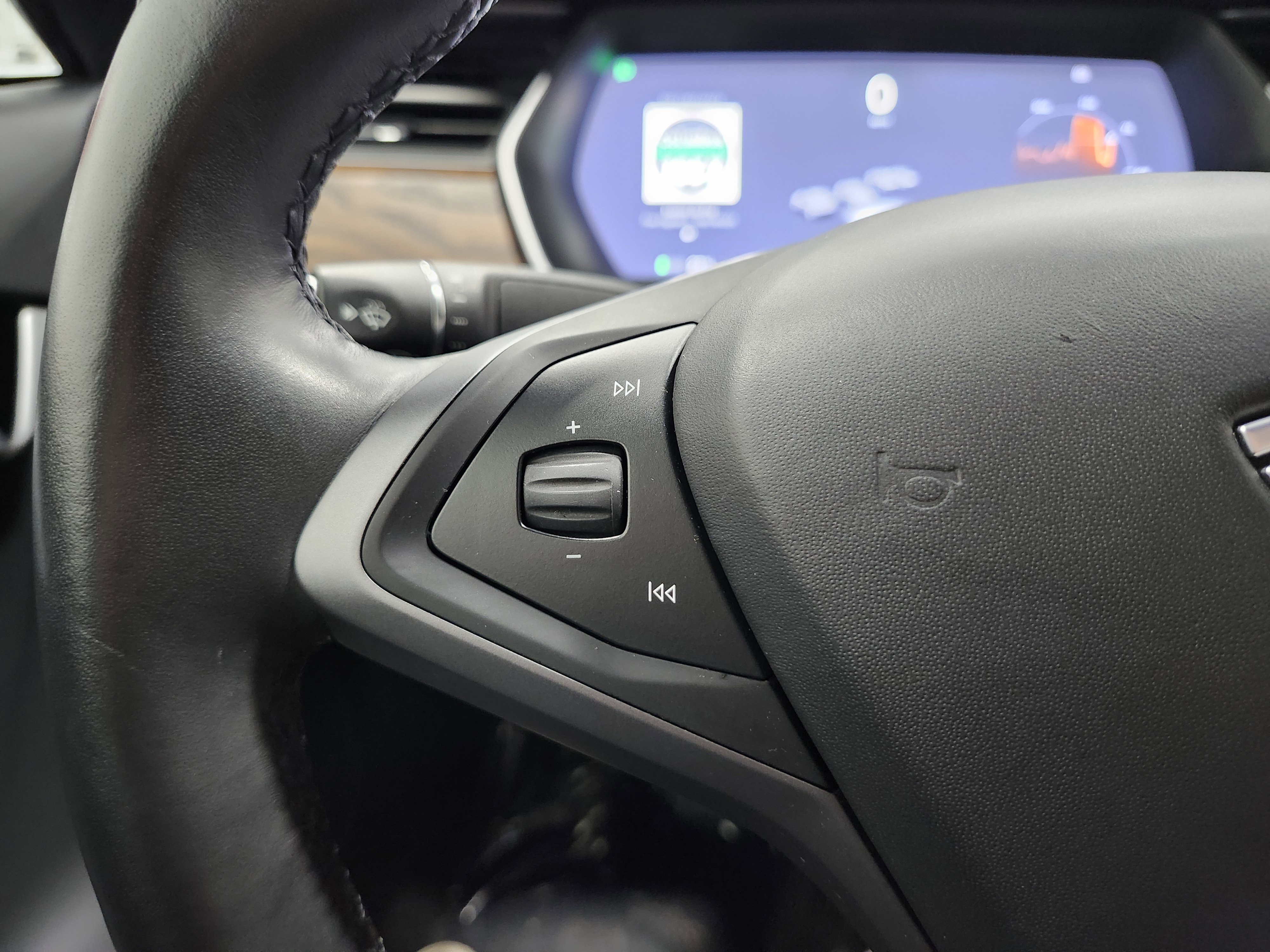 Used 2019 Tesla Model S 100D image 38