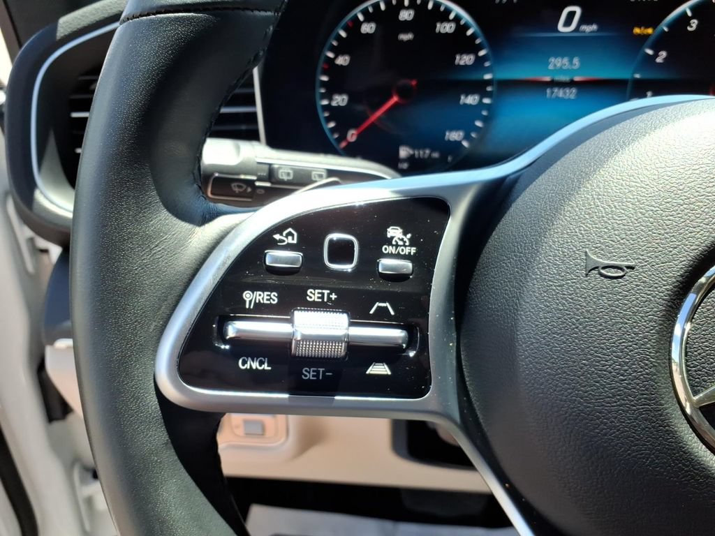 Certified 2023 Mercedes-Benz GLE 450 4MATIC image 22