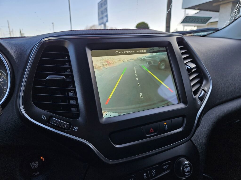 Used 2022 Jeep Cherokee Trailhawk w/ Trailer Tow Group image 29