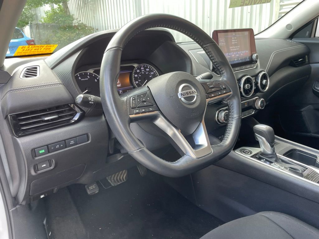 Used 2023 Nissan Sentra SV FWD image 9