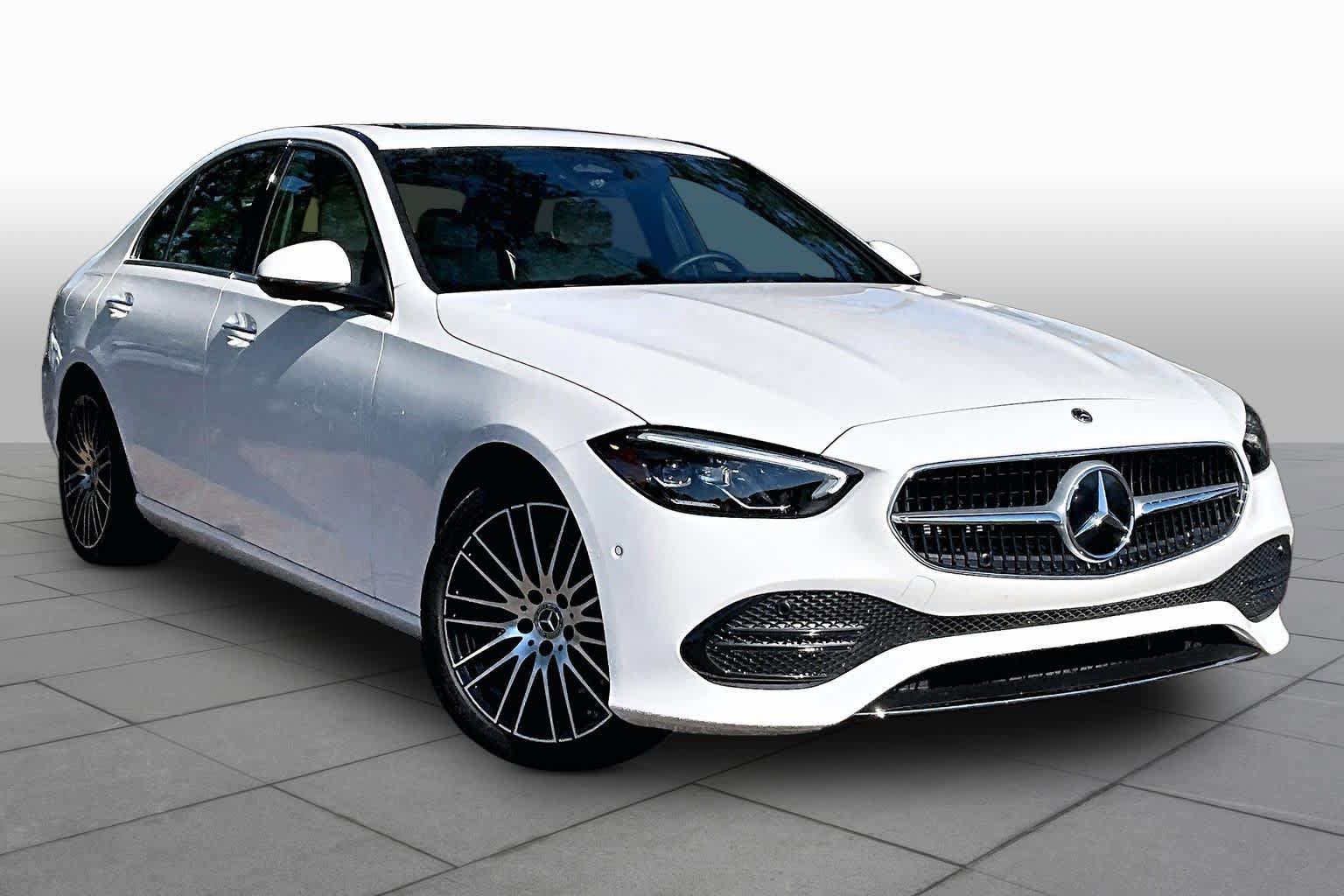 Used 2025 Mercedes-Benz C 300 4MATIC Sedan image 3