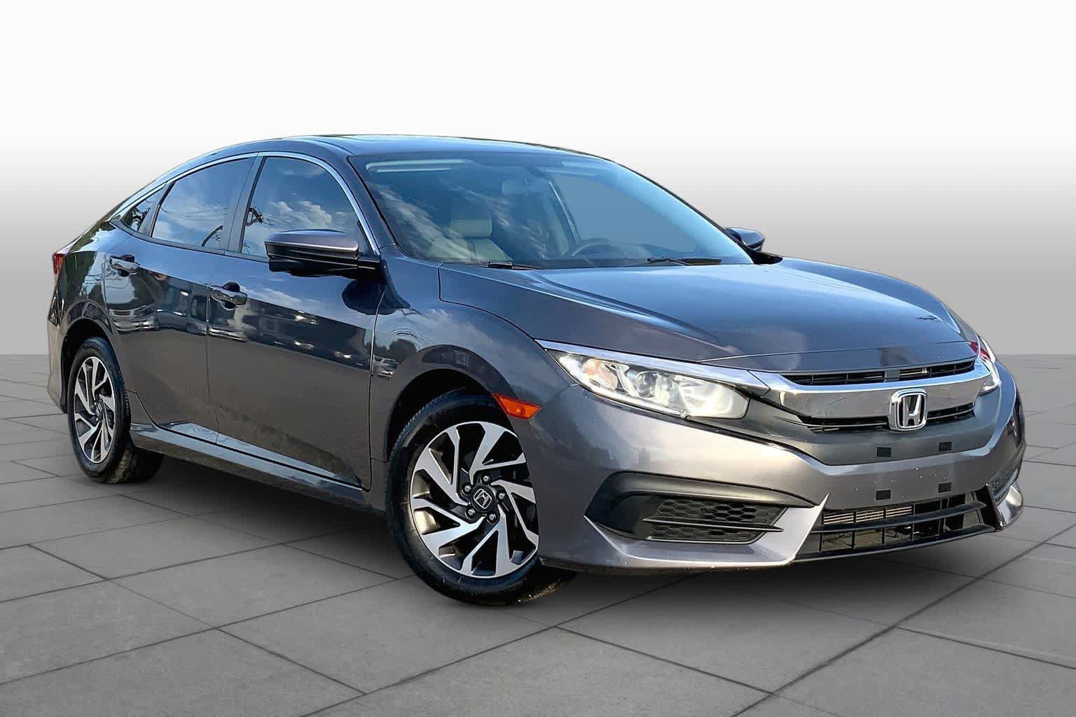 Used 2017 Honda Civic EX image 3