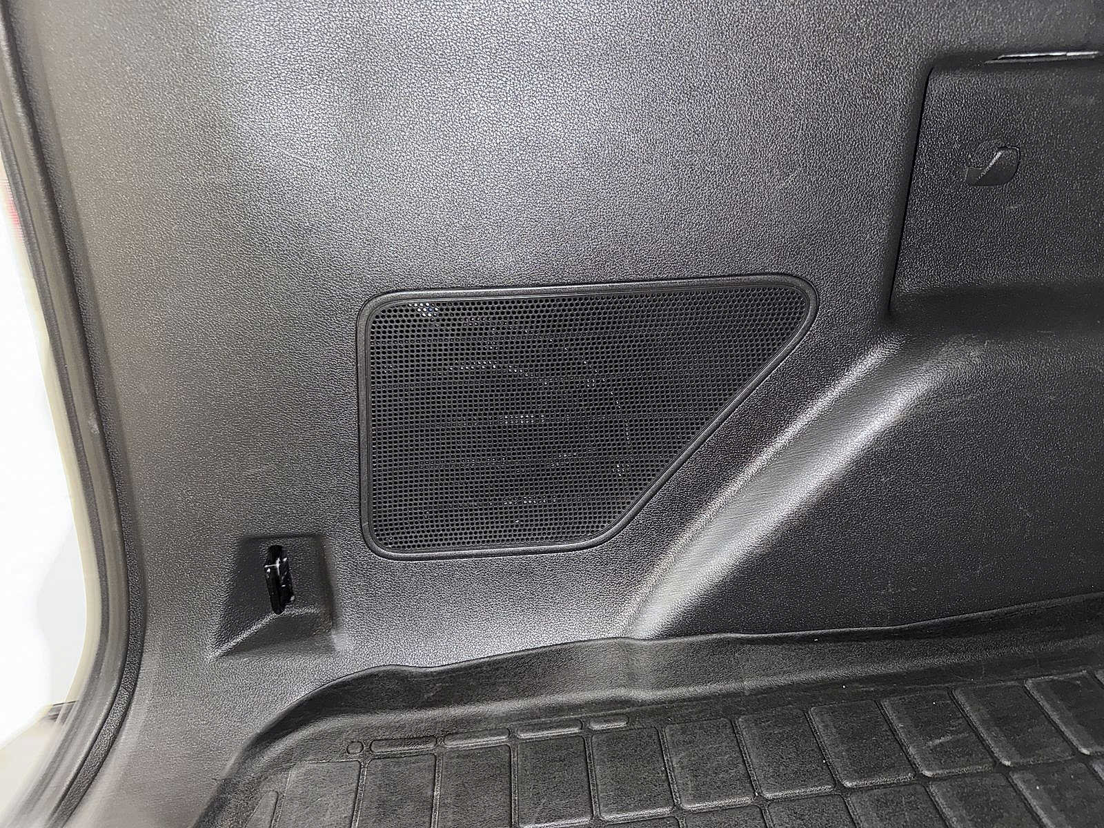 Used 2018 Ford Escape Titanium w/ Ford Safe & Smart Package AWD/4WD image 26