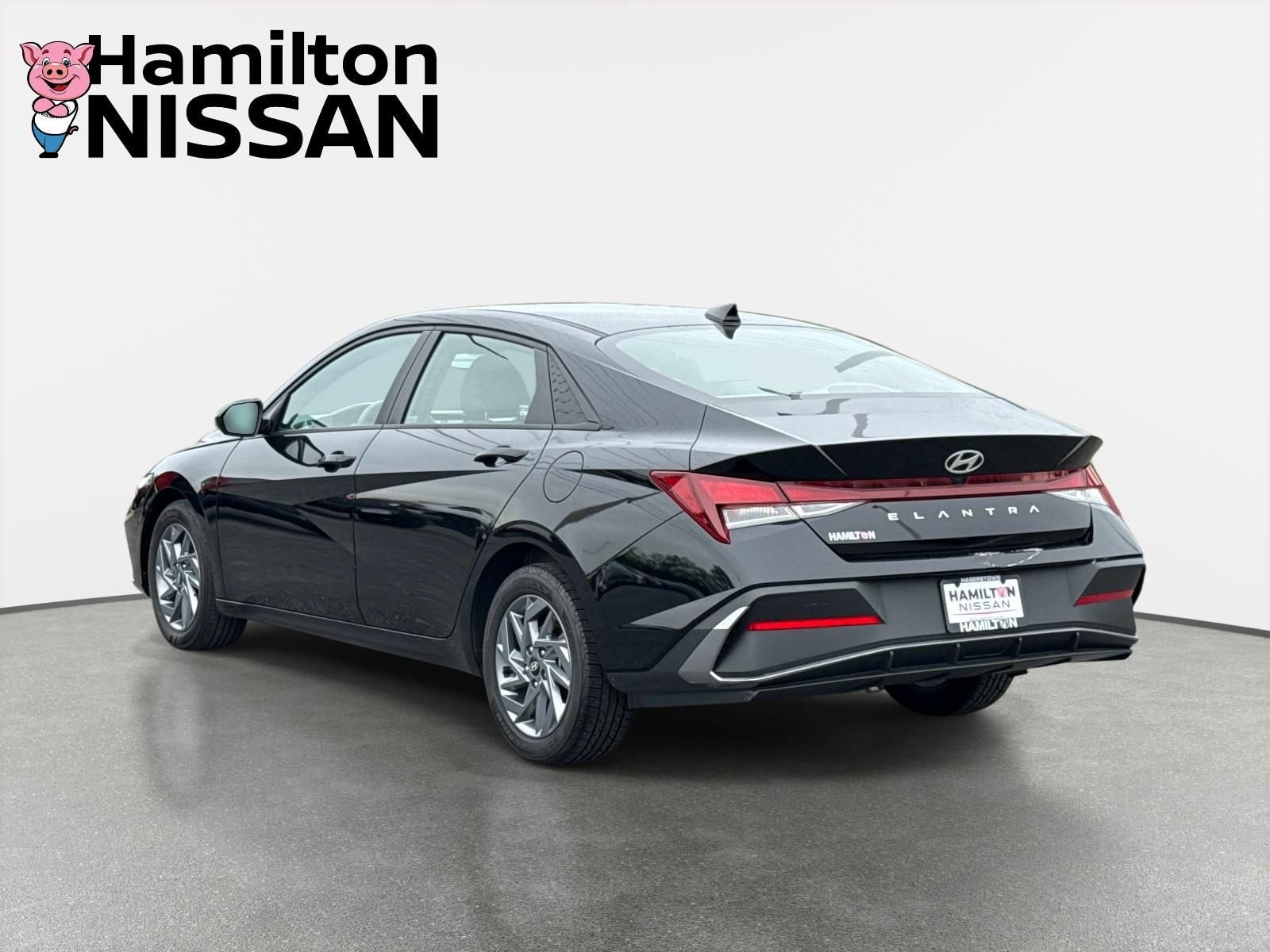 Used 2024 Hyundai Elantra SEL FWD image 4