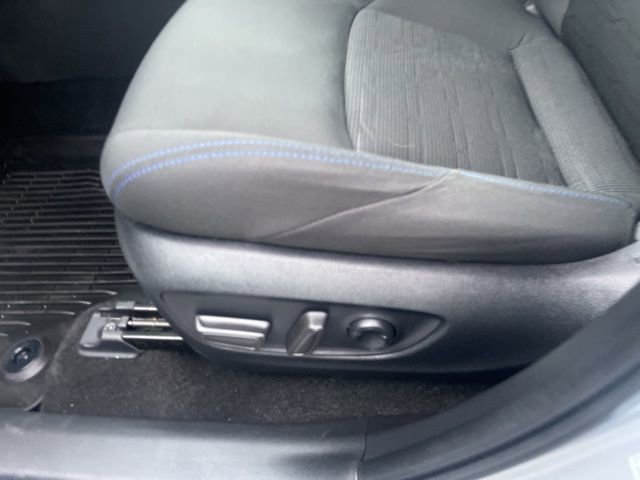 Used 2022 Toyota RAV4 SE image 23