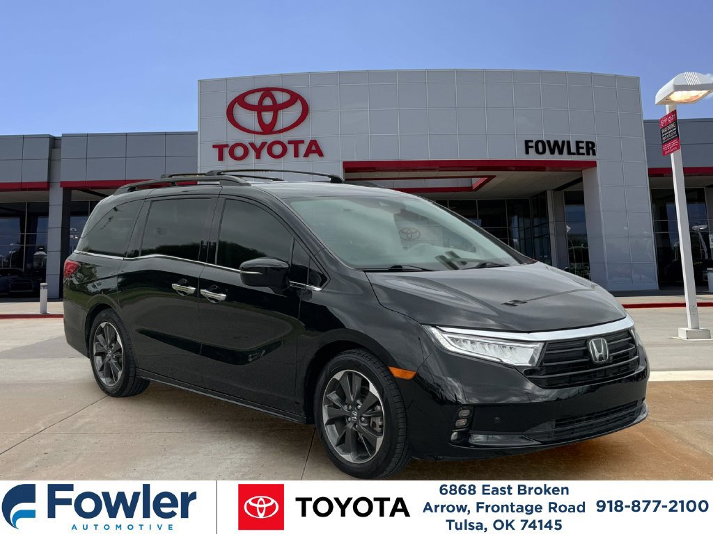 Used 2024 Honda Odyssey Elite image 3