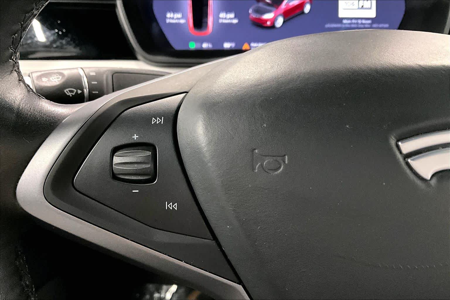 Used 2020 Tesla Model X Long Range AWD/4WD image 23