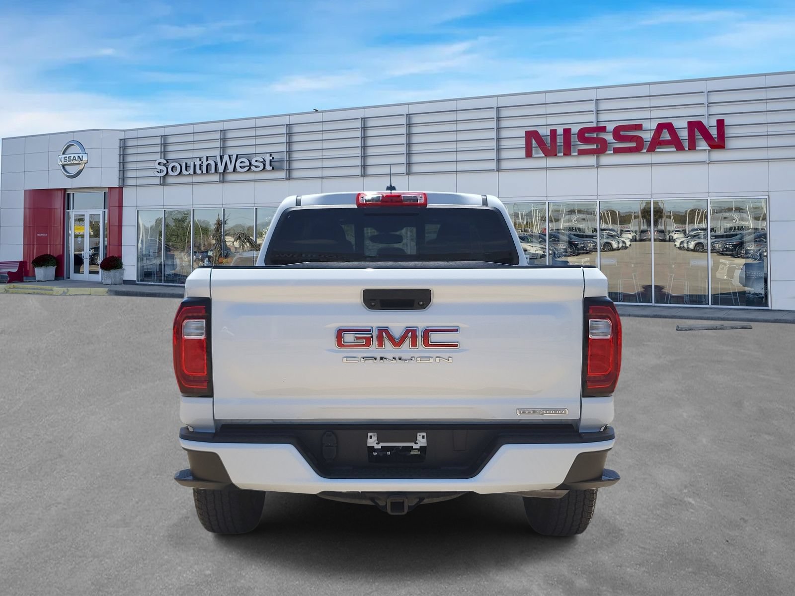 Used 2024 GMC Canyon Elevation w/ Convenience Package RWD image 6