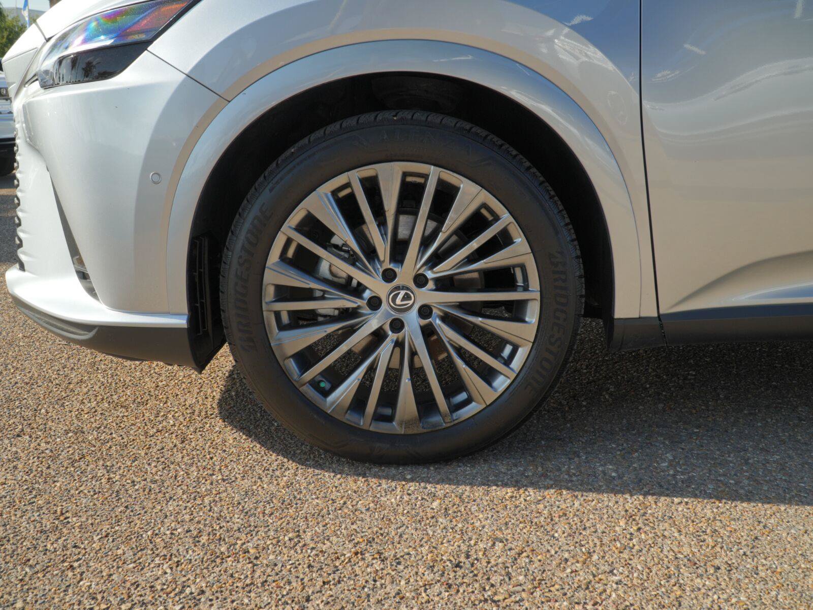 Used 2025 Lexus RX 350 w/ Convenience Package AWD/4WD image 18