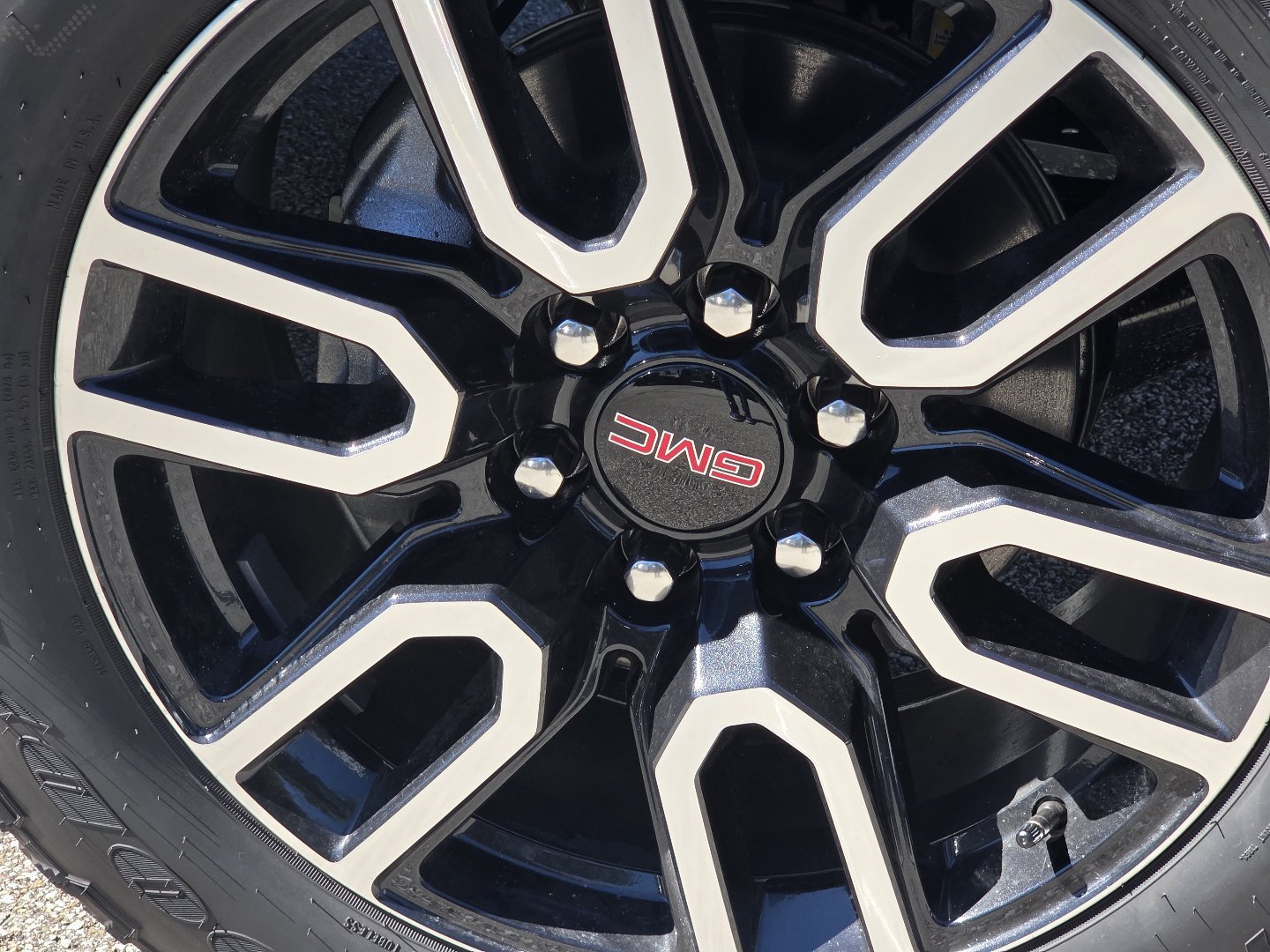 New 2026 GMC Sierra 1500 AT4 w/ AT4 Premium Package AWD/4WD image 12