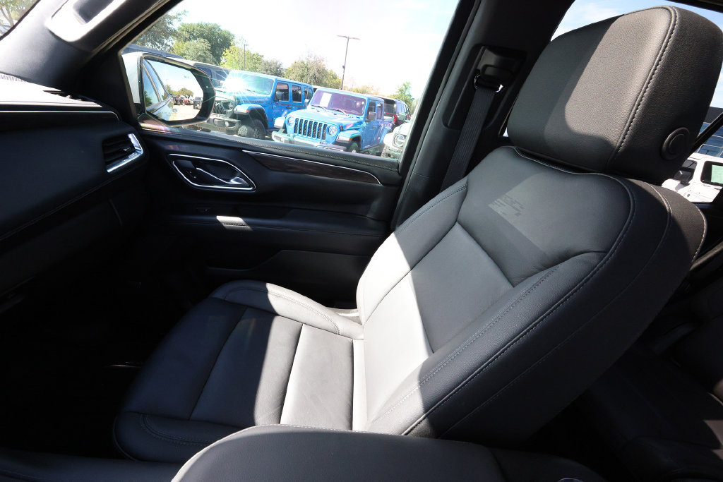Used 2023 Chevrolet Tahoe Z71 w/ Z71 Off-Road Package AWD/4WD image 34