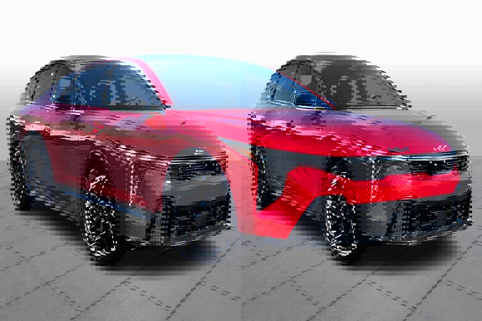 Used 2025 Kia K4 GT-Line w/ GT-Line Sunroof Package image 3