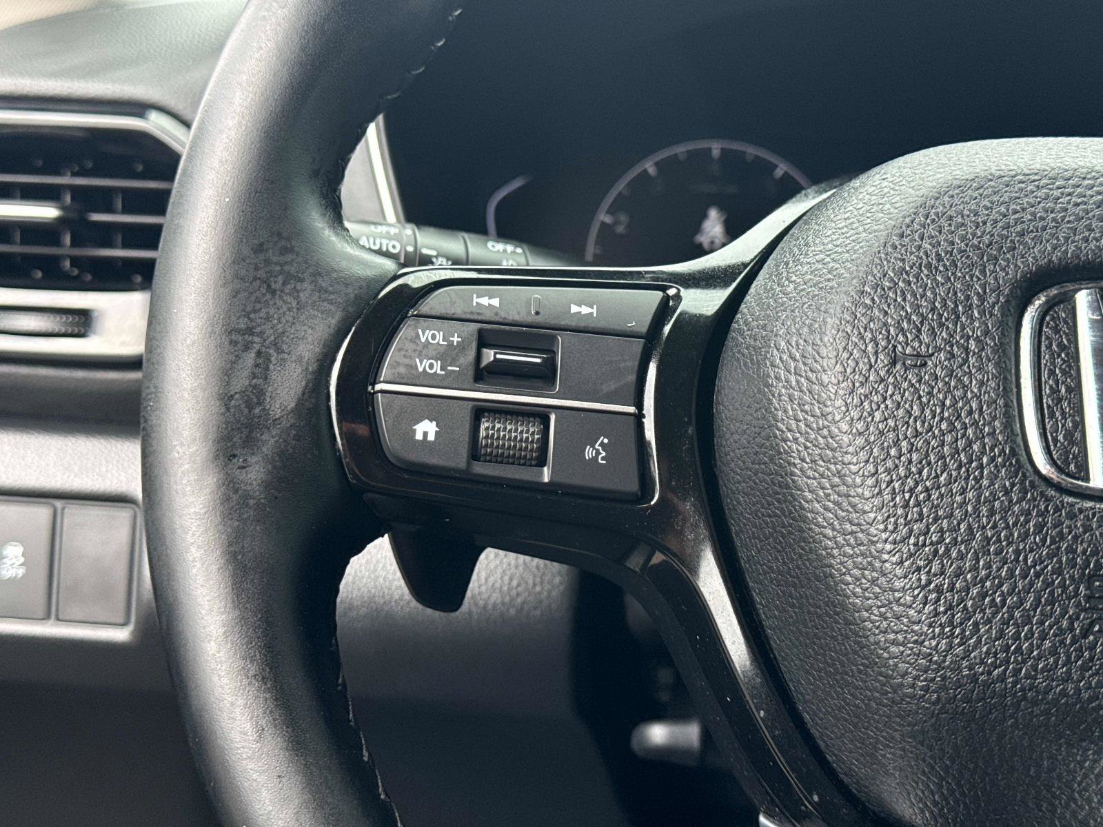 Certified 2023 Honda Pilot Touring image 33