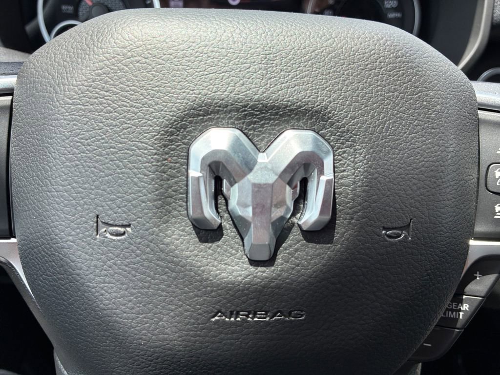 New 2026 RAM 1500 Express AWD/4WD image 7
