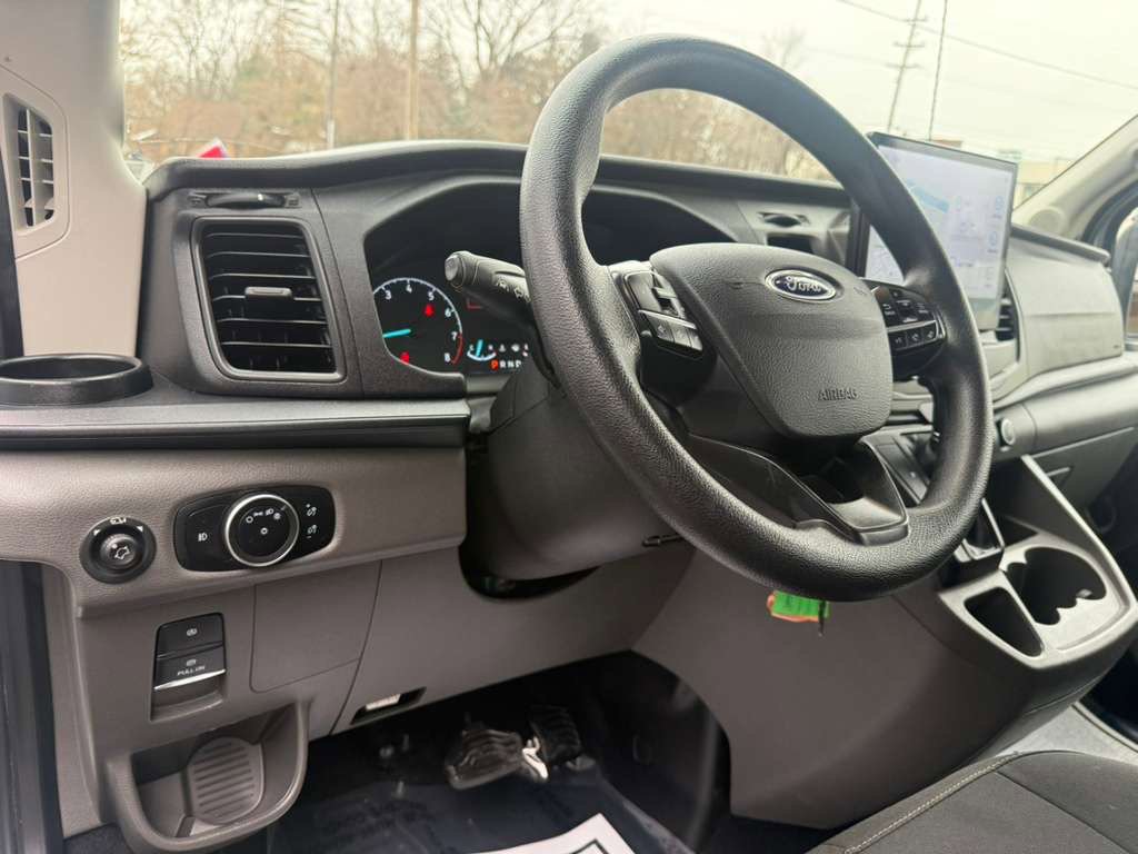 Used 2022 Ford Transit 350 XLT image 30