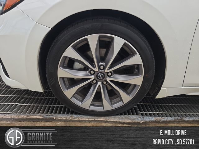 Used 2023 Nissan Maxima Platinum image 27