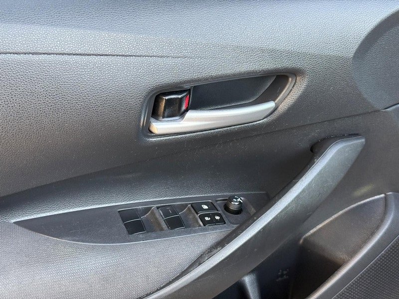 Used 2021 Toyota Corolla LE w/ Carpet Mat Package (TMS) image 18