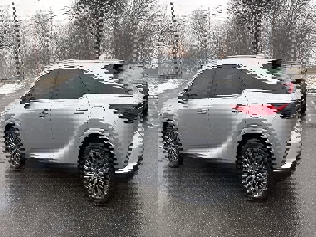 Used 2025 Lexus RX 450h Luxury image 22