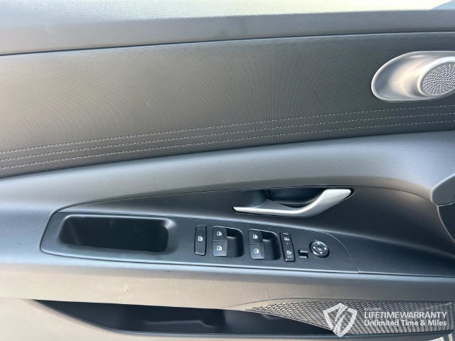 New 2026 Hyundai Elantra SE FWD image 17