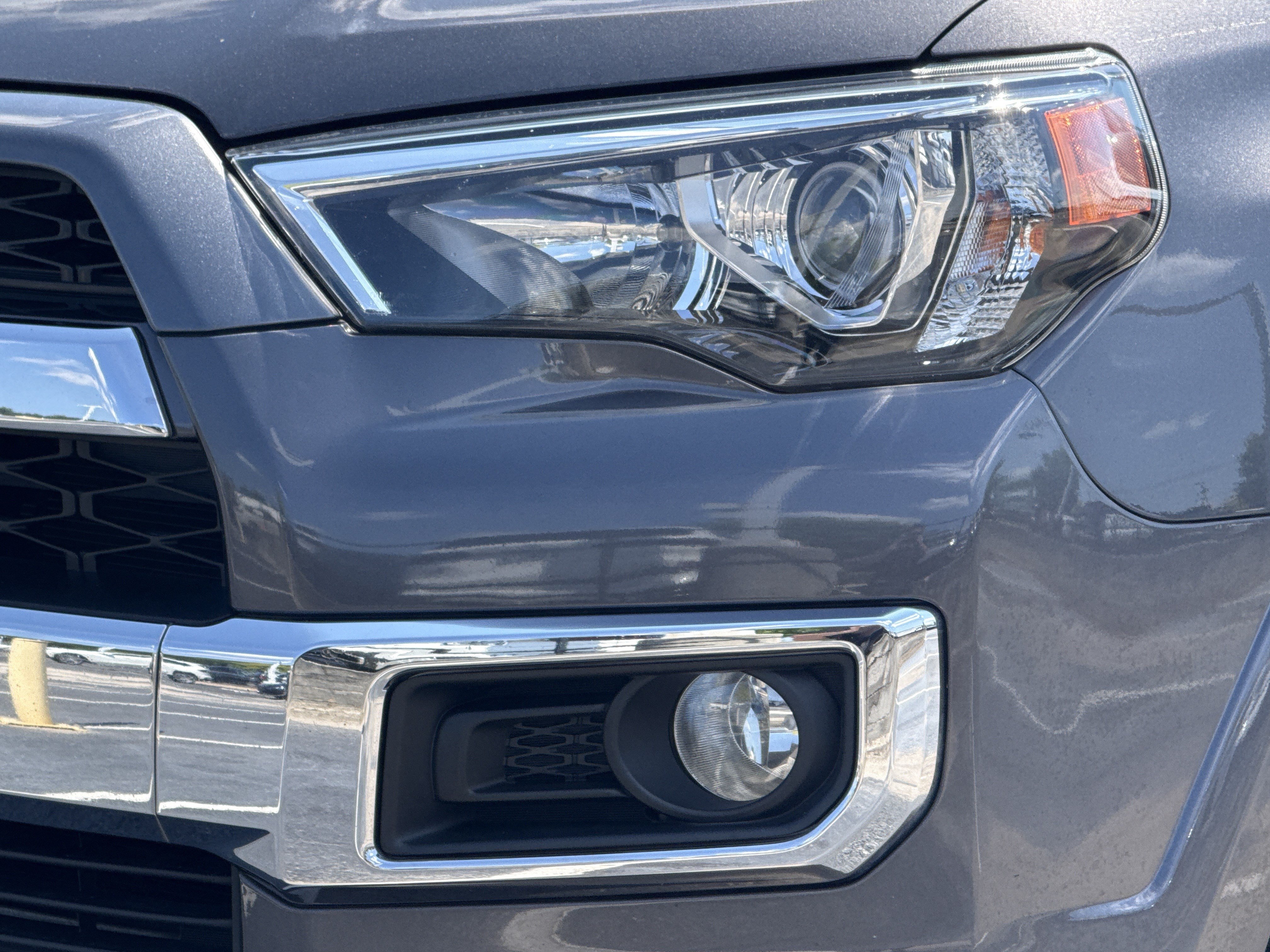 Used 2019 Toyota 4Runner Limited AWD/4WD image 6