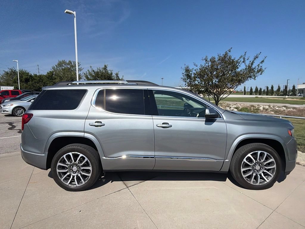 Used 2023 GMC Acadia Denali AWD/4WD image 22