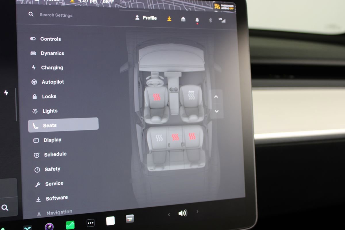 Used 2024 Tesla Model Y Long Range image 16