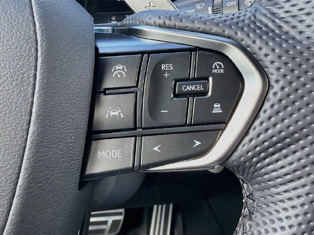 New 2026 Lexus TX 500h AWD w/ Technology Package image 40