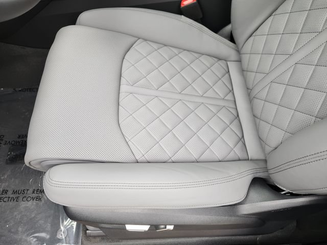 New 2026 Audi SQ8 Premium Plus AWD/4WD image 22