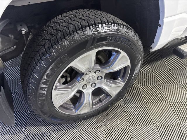 Used 2023 RAM 1500 Laramie AWD/4WD image 10
