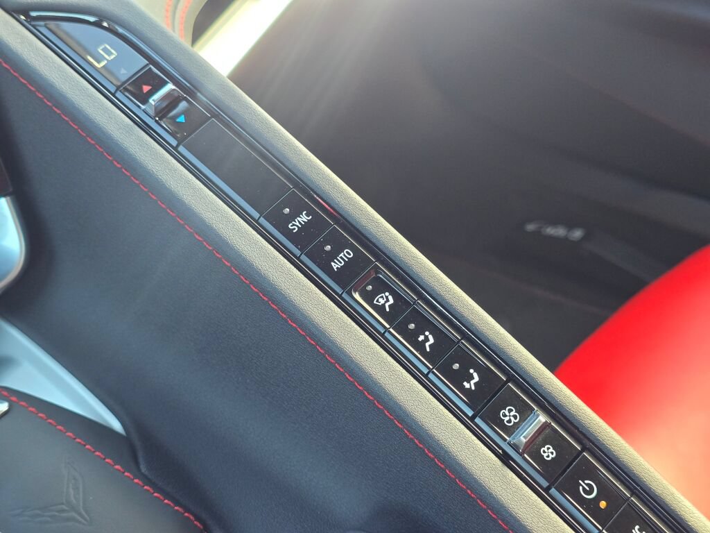 Used 2024 Chevrolet Corvette Z06 RWD image 41