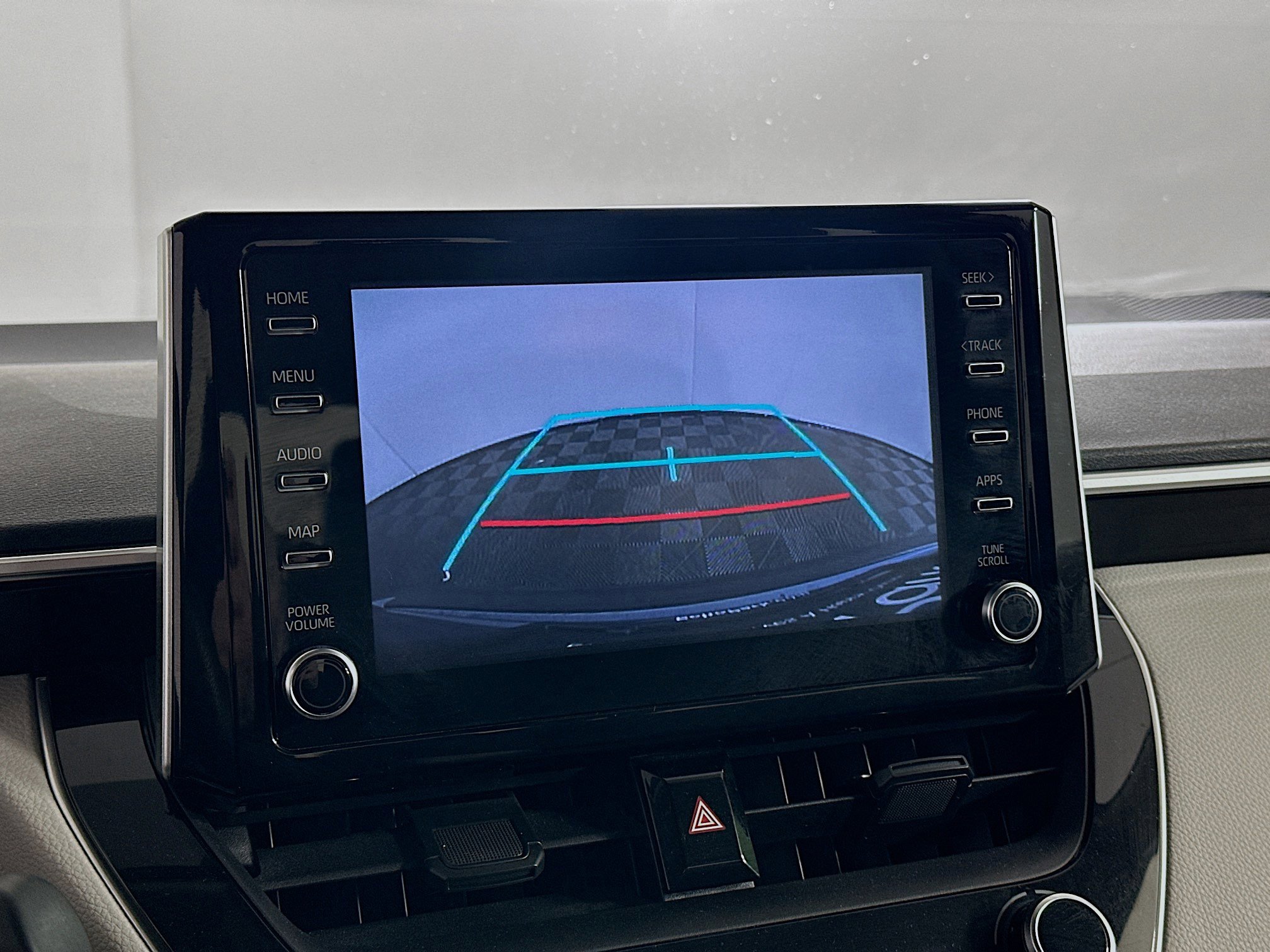 Used 2020 Toyota Corolla LE image 22