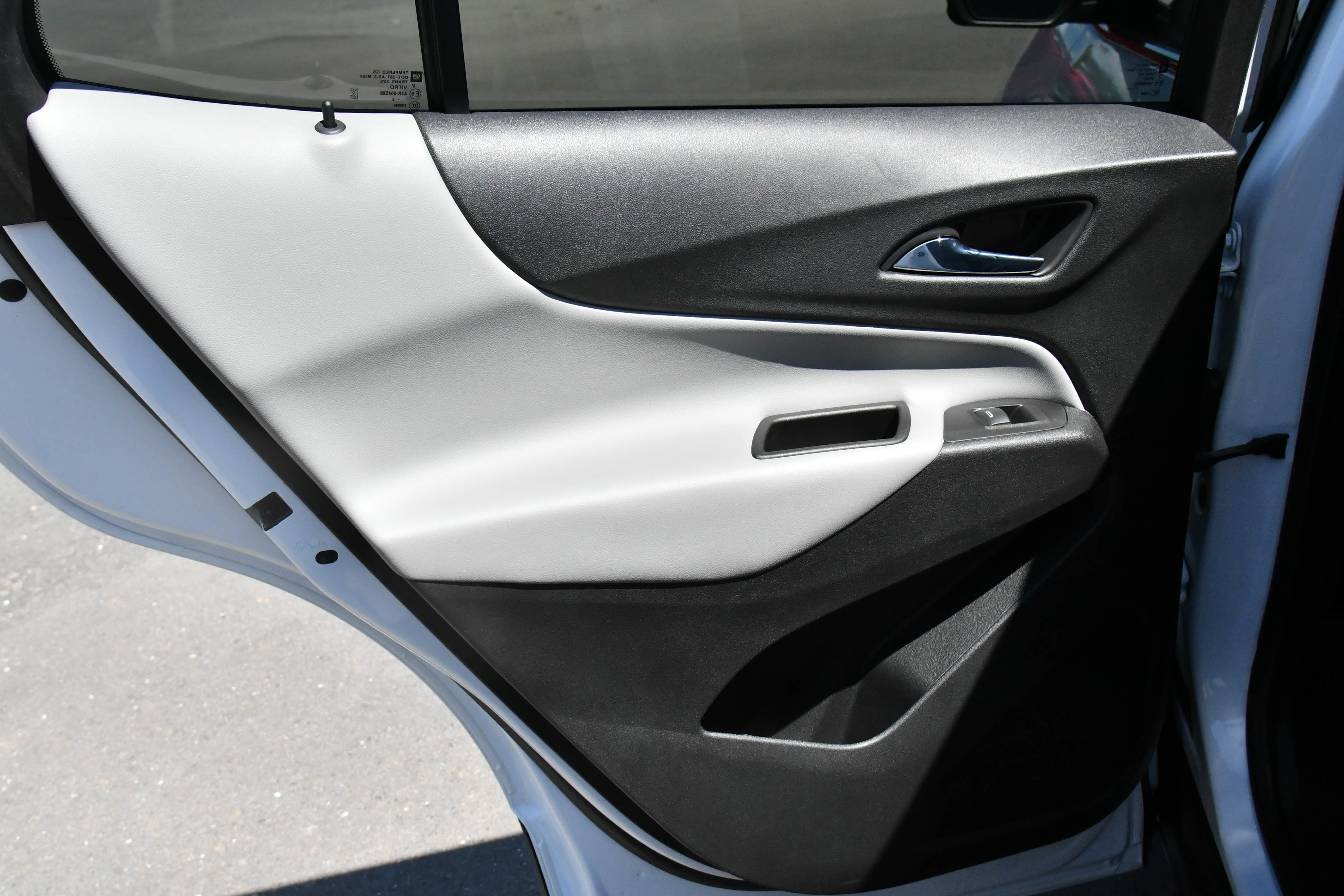 Used 2020 Chevrolet Equinox LT AWD/4WD image 32