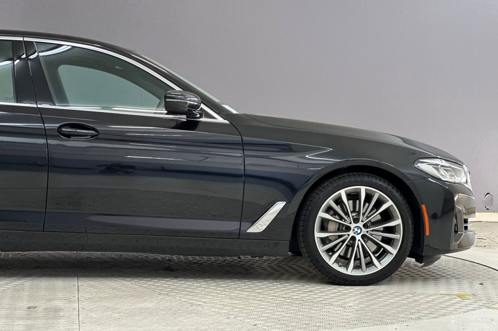 Certified 2023 BMW 530i w/ Executive Package image 35