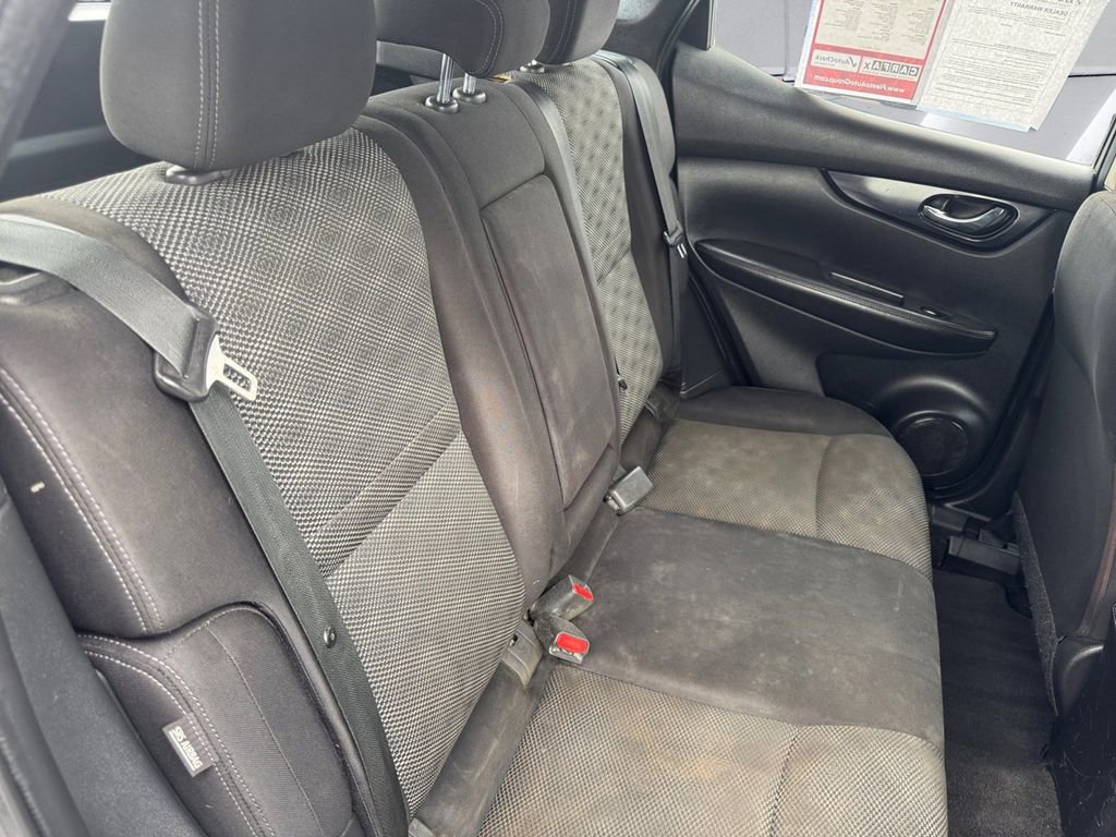 Used 2020 Nissan Rogue Sport SV w/ All-Weather Package image 16