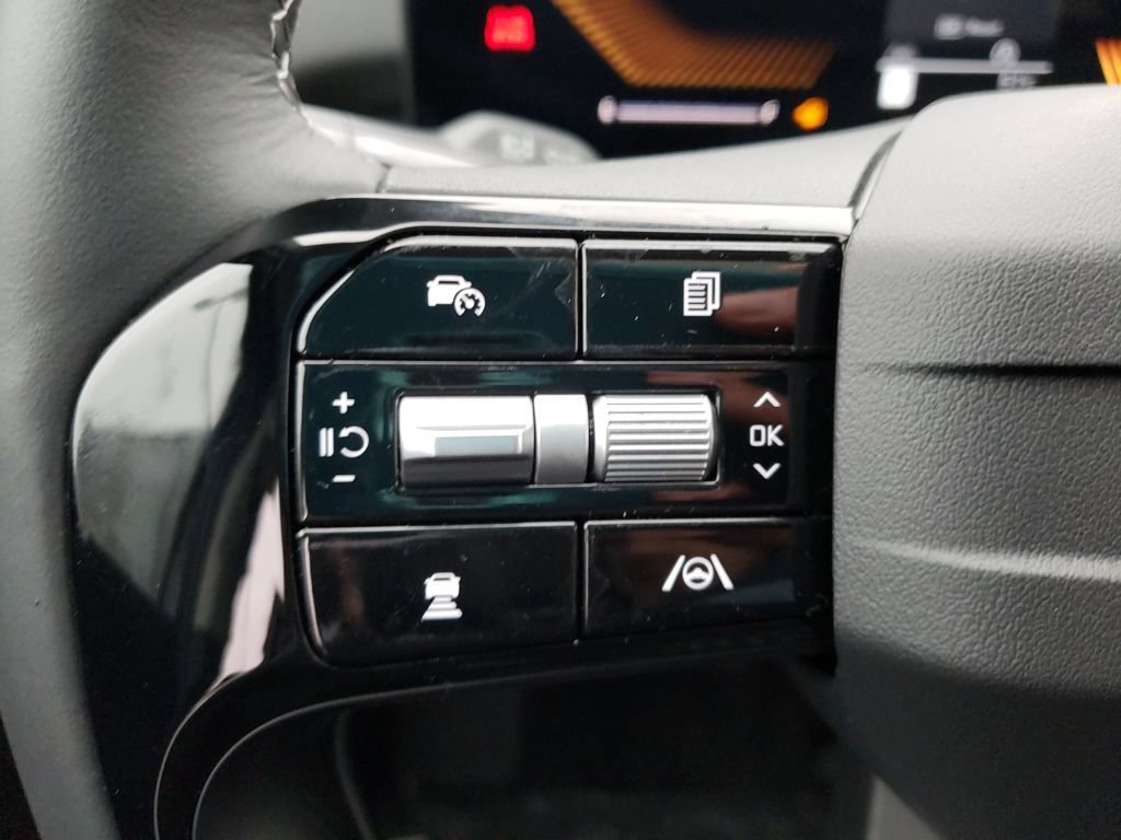 New 2026 Kia Sorento S w/ S Panoramic Sunroof Package FWD image 13