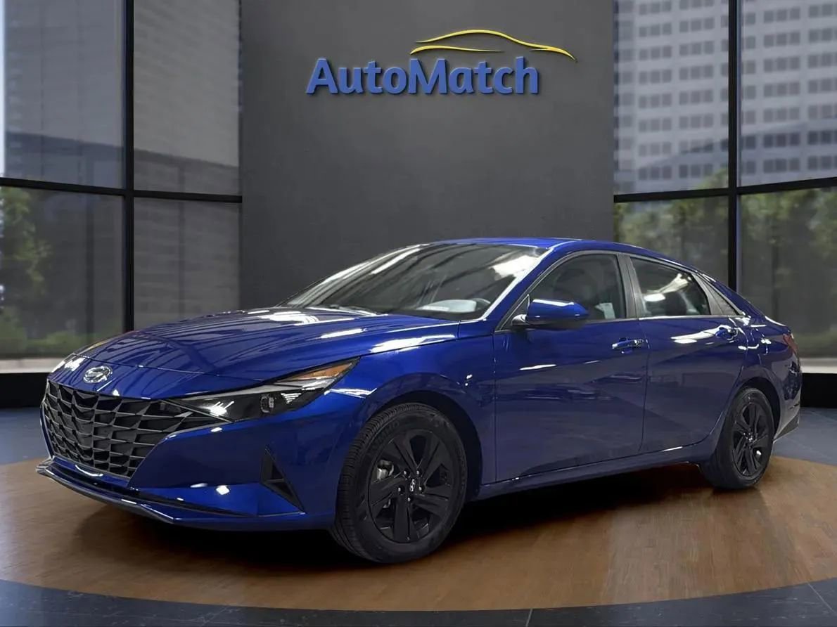 Used 2023 Hyundai Elantra SEL image 5