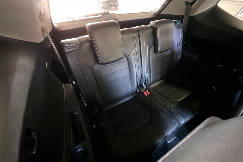 Used 2023 Volkswagen Atlas SEL Premium AWD/4WD image 15