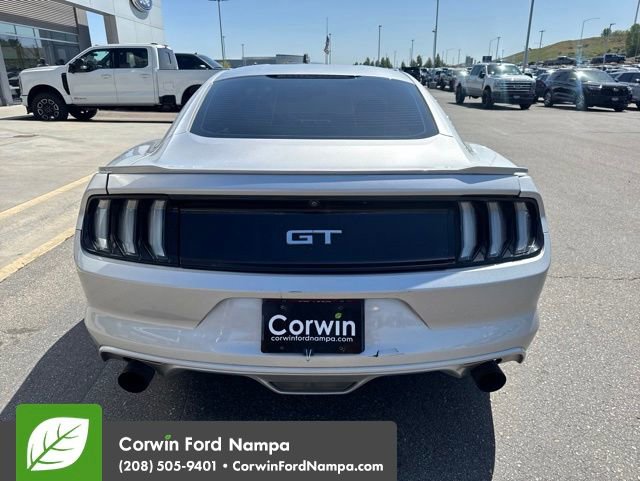 Used 2017 Ford Mustang GT RWD image 5