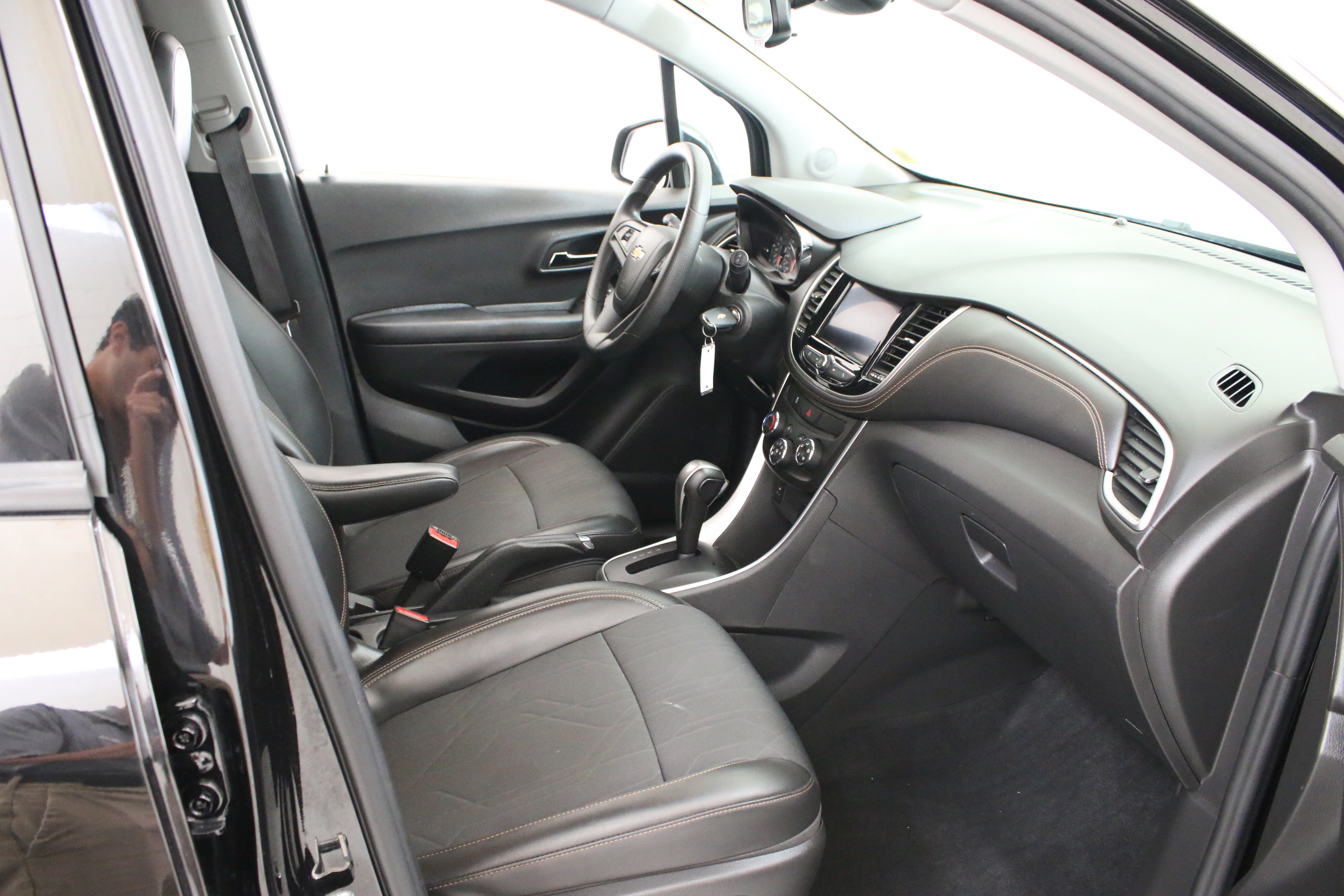 Certified 2022 Chevrolet Trax LT AWD/4WD image 28