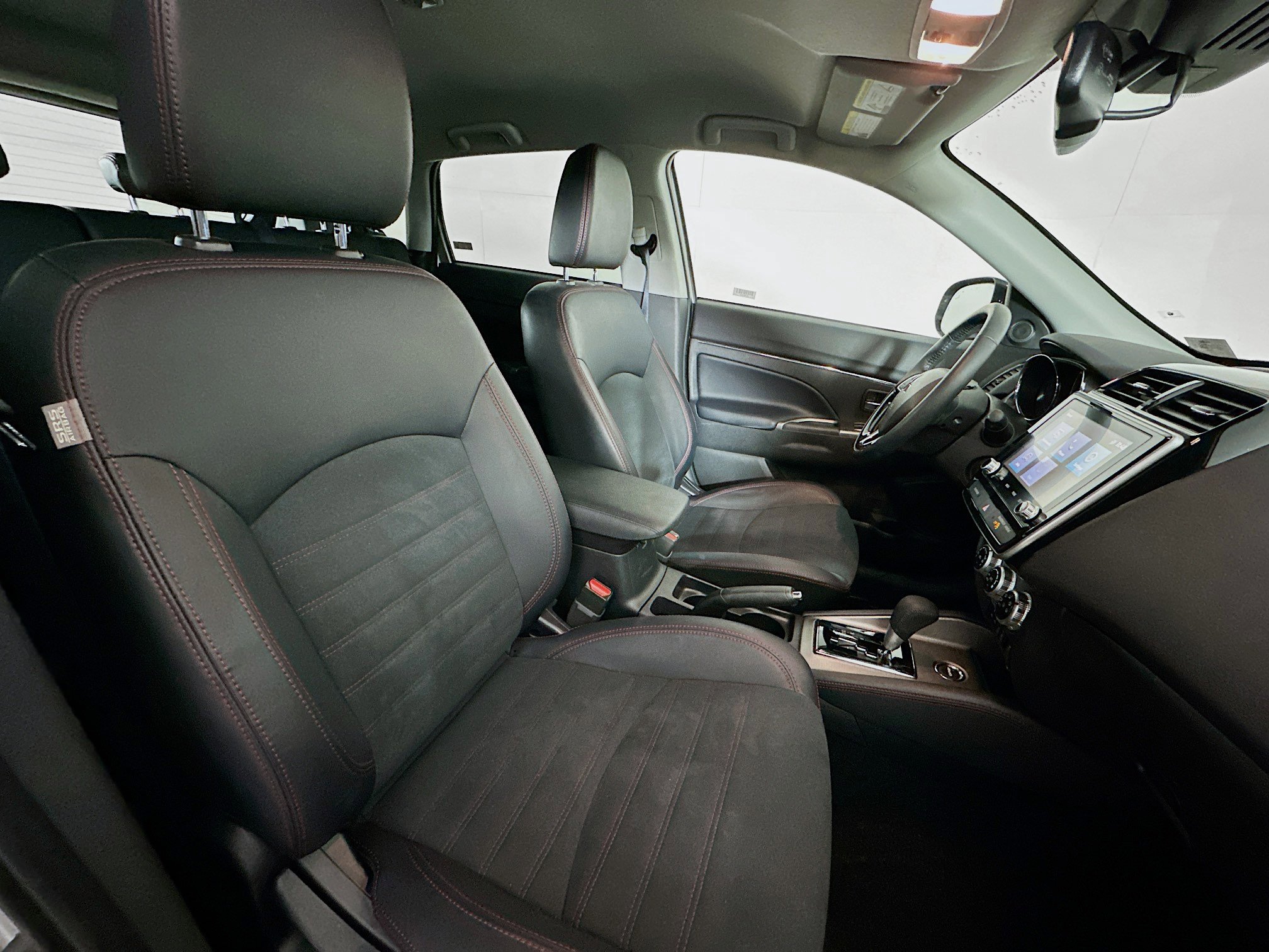 Used 2025 Mitsubishi Outlander Sport SE image 29