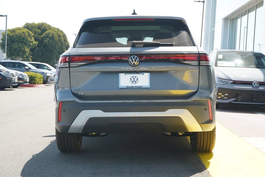 New 2026 Volkswagen Tiguan SE FWD image 4