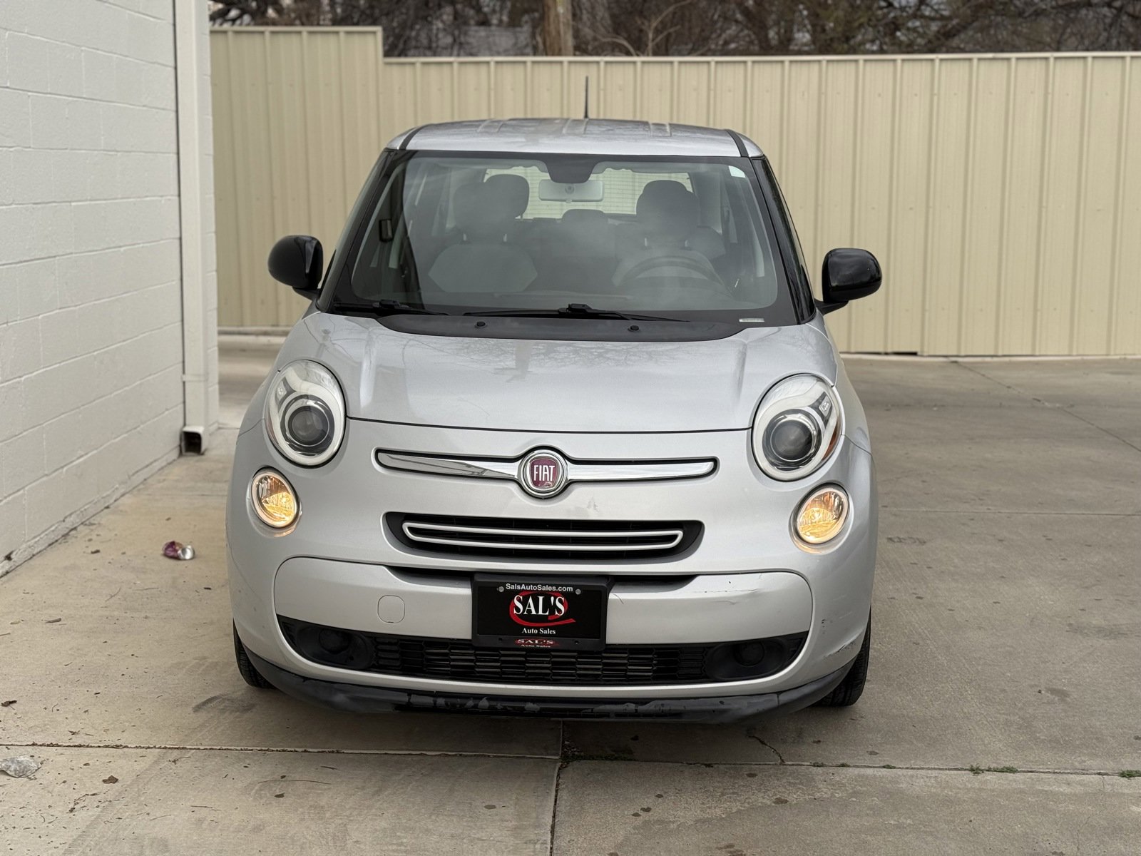 Used 2015 FIAT 500L Pop FWD image 2