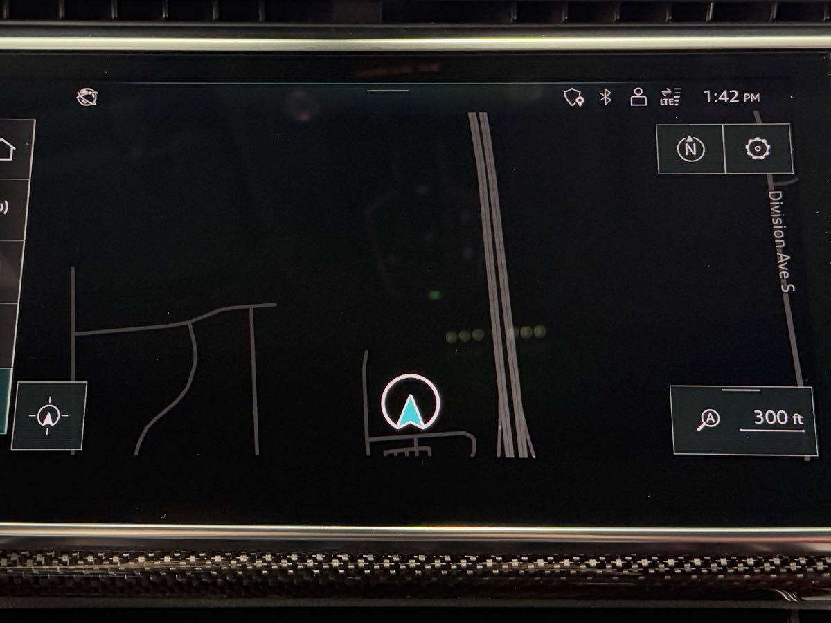 Used 2021 Audi SQ7 Premium Plus w/ Driver Assistance Package image 29