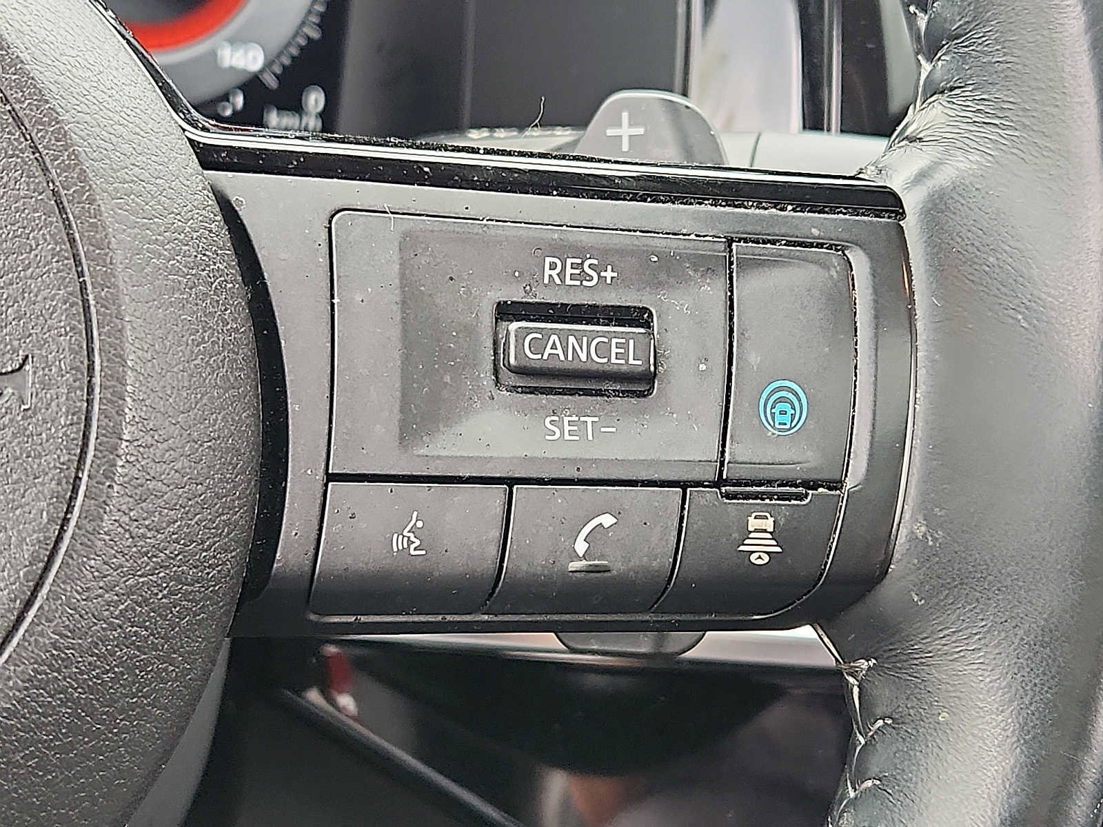 Used 2022 Nissan Pathfinder Platinum w/ Cargo Package AWD/4WD image 21