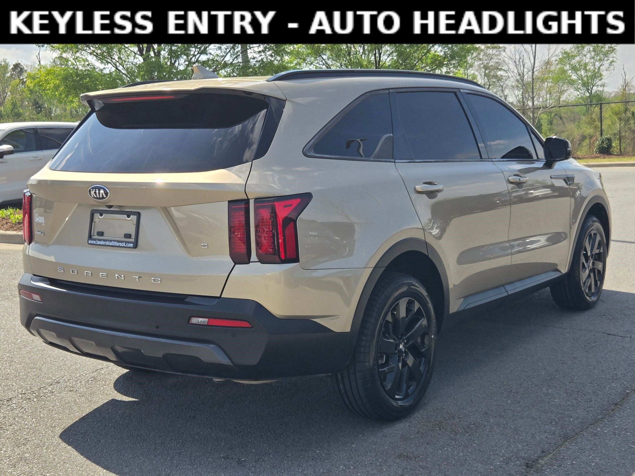 Used 2021 Kia Sorento S w/ Panoramic Sunroof Package image 7