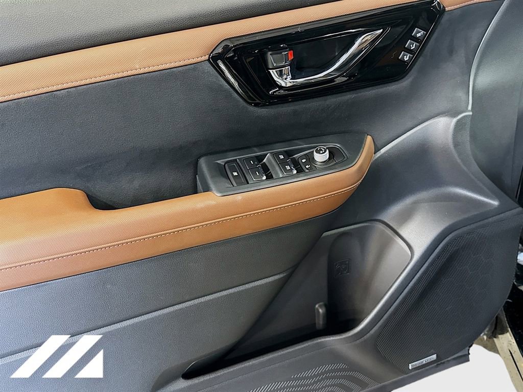 Used 2025 Subaru Forester Touring image 19