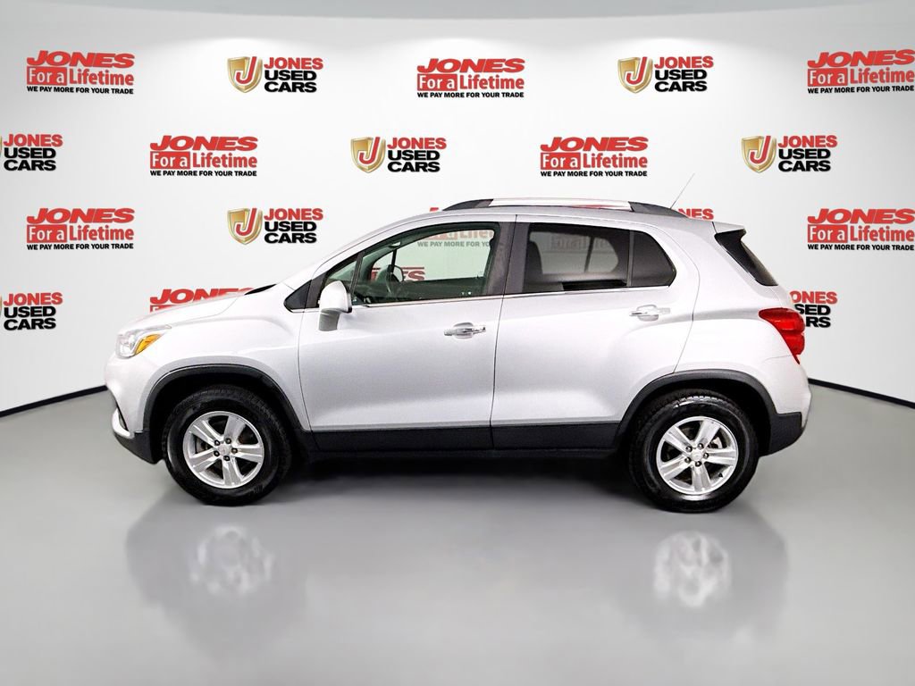 Used 2018 Chevrolet Trax LT w/ LT Convenience Package image 12