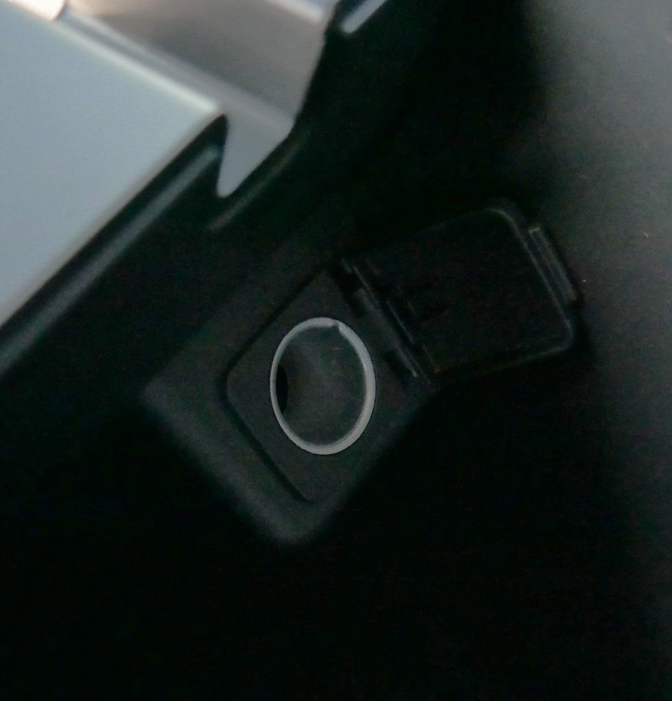 Used 2023 Ford Explorer XLT w/ Equipment Group 202A image 40