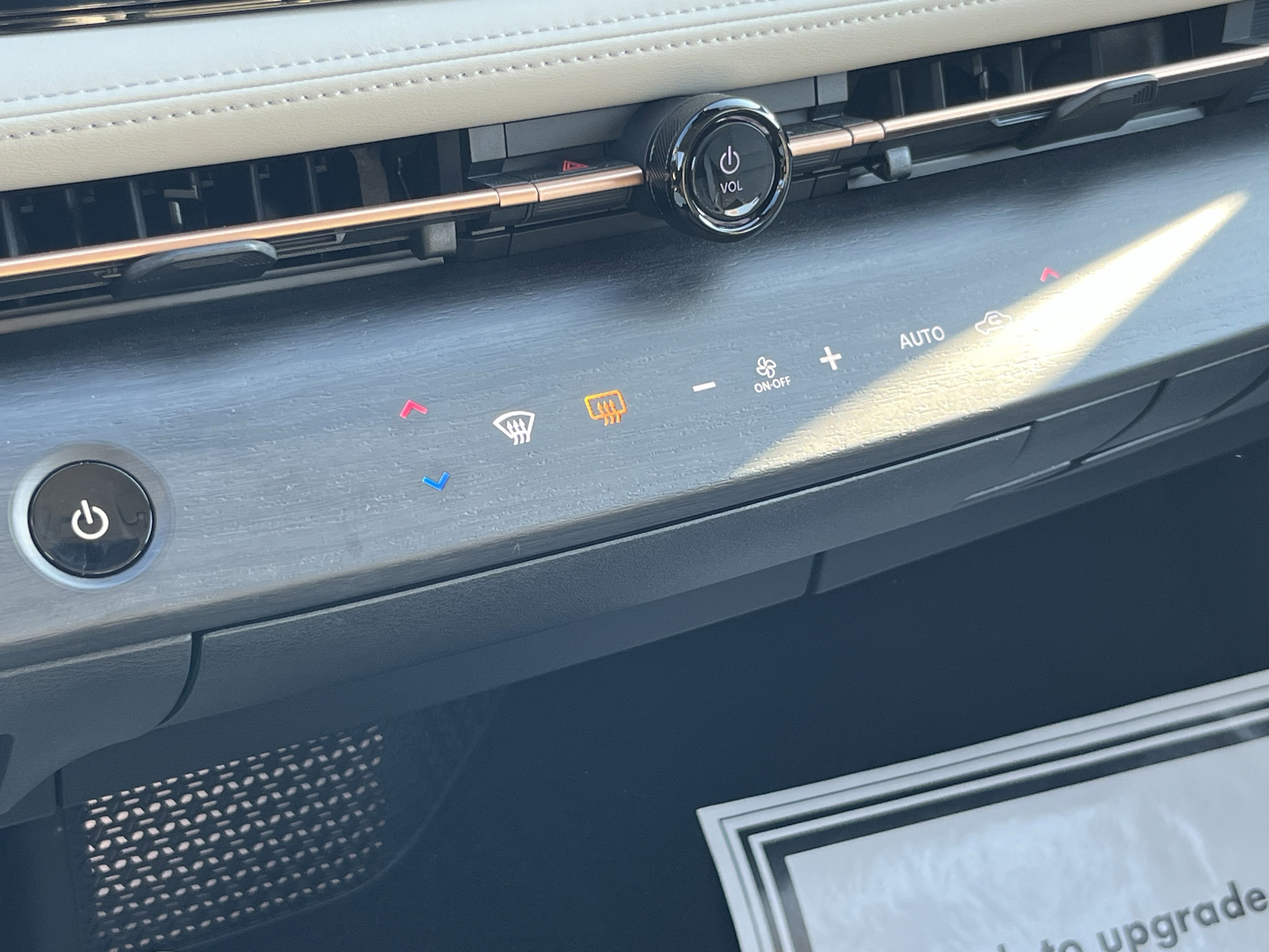 Used 2023 Nissan Ariya AWD image 28